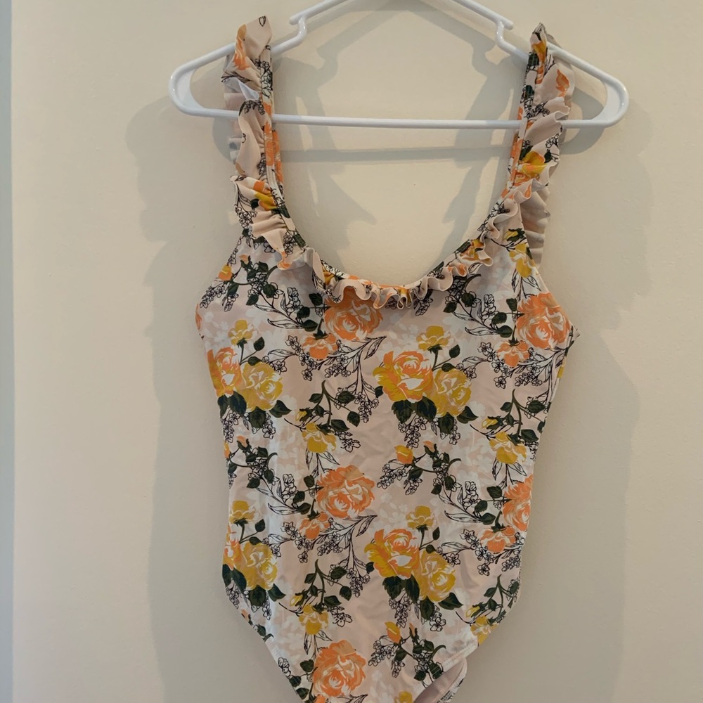 One-Piece Swimsuit - Picture 4 of 11
